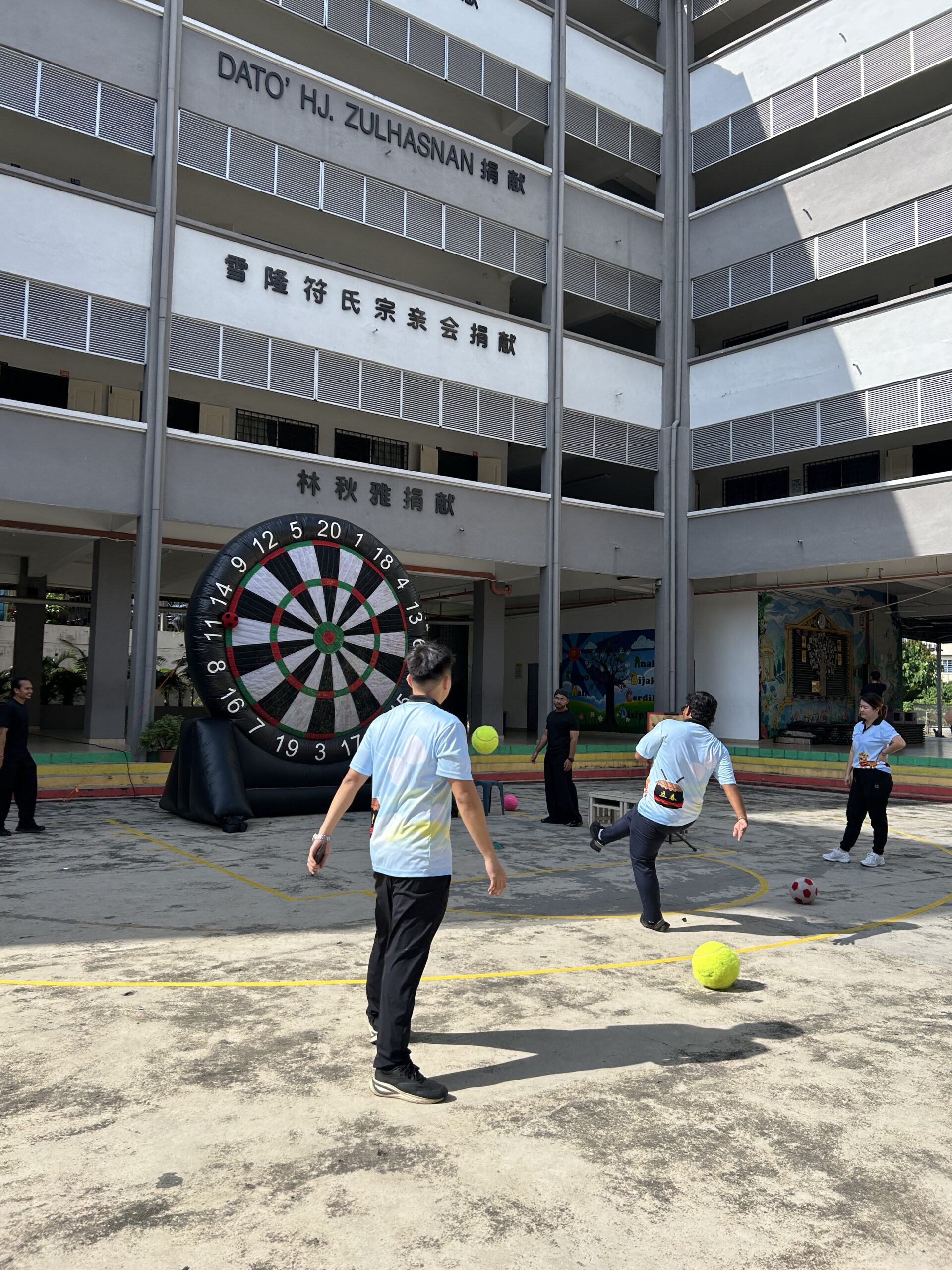 Giant Soccer Dart - Image 5