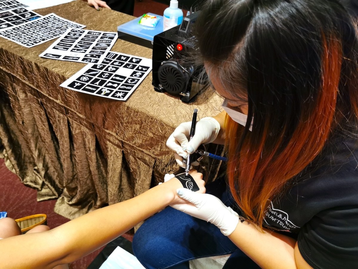 Airbrush Tattoo - Image 4