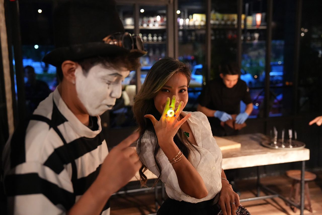 Interactive Mime Act - Image 6